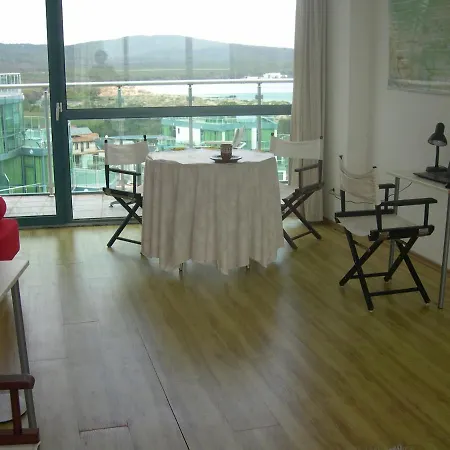 Appartamento 802, Spacy Apm With Sea View. *